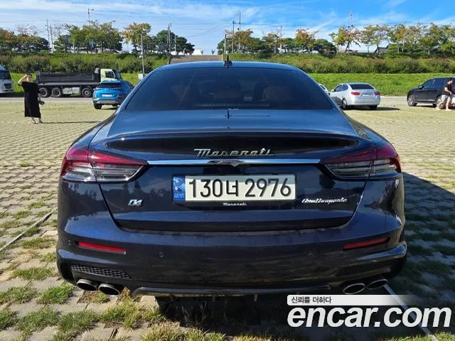 Maserati Quattroporte — Фото автомобиля 4