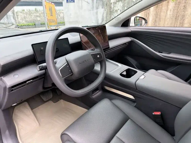 Nissan N6 — Фото автомобиля 7
