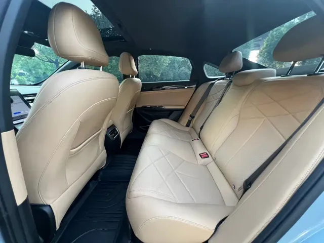 Geely Galaxy L6 — Фото автомобиля 8