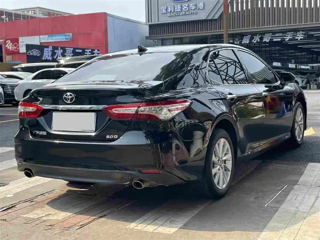 Toyota Camry — Фото автомобиля 7