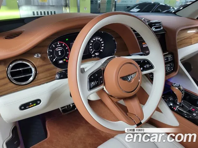 Bentley Bentayga Bentayga 4.0 V8 Atelier Edition — Фото автомобиля 12