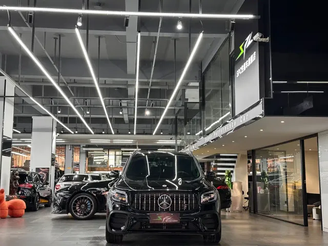 Mercedes-Benz GLB AMG — Фото автомобиля 2