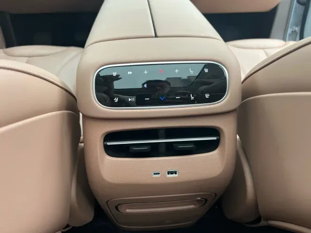 Leapmotor C11 — Фото автомобиля 13