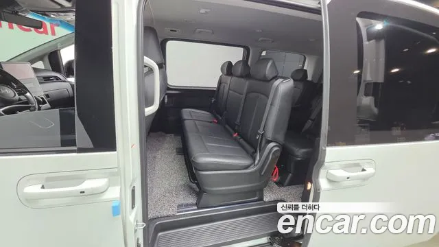 Hyundai Staria Staria — Фото автомобиля 17