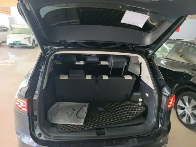 Volkswagen ID.6 Crozz — Фото автомобиля 18