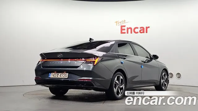 Hyundai Avante CN7 — Фото автомобиля 2