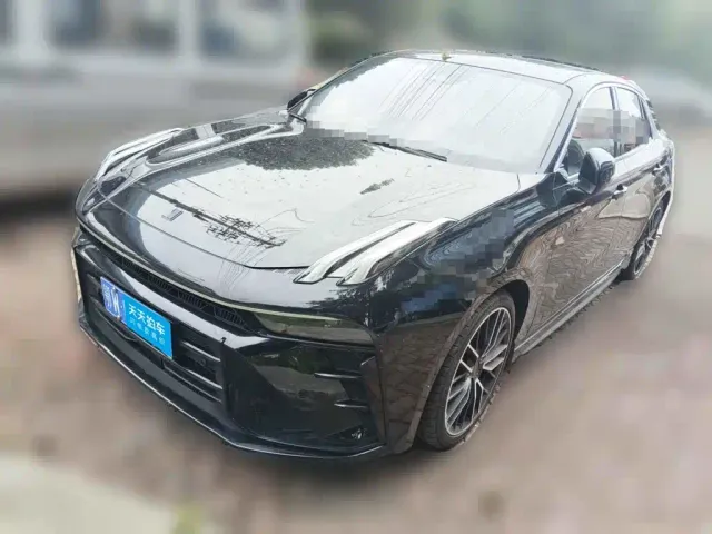 Фотография автомобиля — Lynk & Co 03