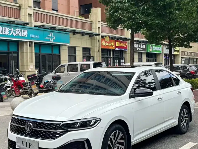 Фотография автомобиля — Volkswagen Lavida