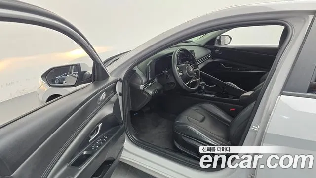 Hyundai Avante CN7 — Фото автомобиля 15