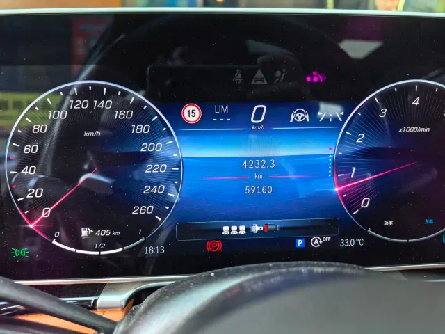 Mercedes-Benz S-Class — Фото автомобиля 5