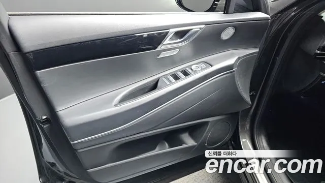 Genesis GV80 2.5T Бензин AWD — Фото автомобиля 25