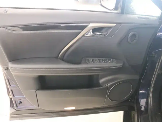 Lexus RX — Фото автомобиля 12
