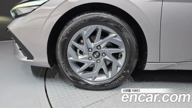 Hyundai Avante — Фото автомобиля 5