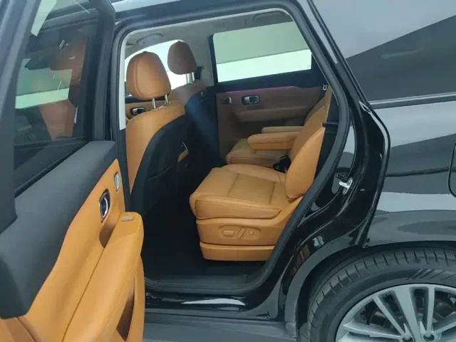 Leapmotor C16 — Фото автомобиля 11