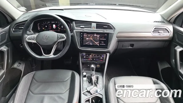 Volkswagen Tiguan — Фото автомобиля 7