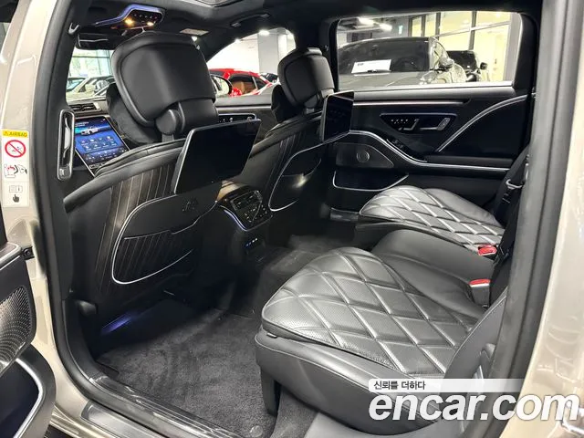 Mercedes-Benz S-Class — Фото автомобиля 12