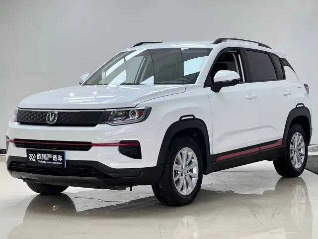 Фотография автомобиля — Changan CS35 Plus