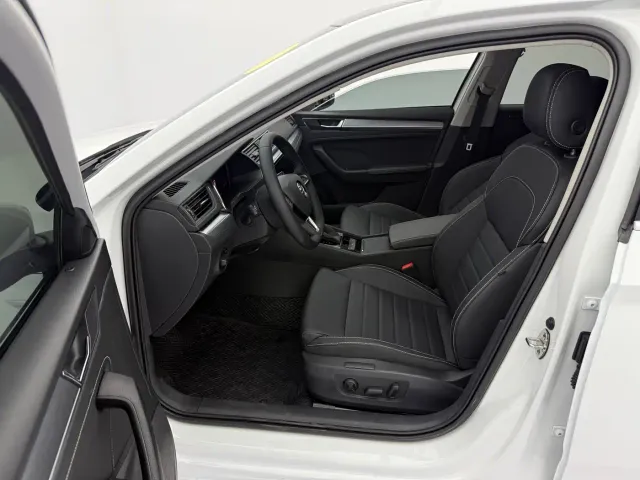 Skoda Superb — Фото автомобиля 20