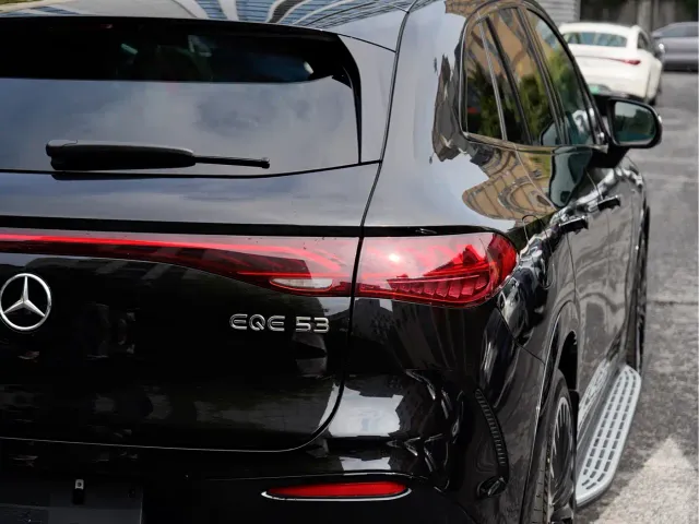 Mercedes-Benz EQE SUV AMG — Фото автомобиля 6