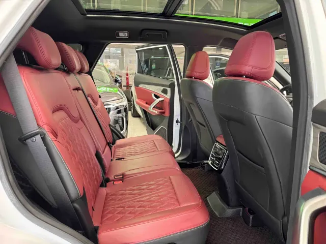 Jetour X70 Plus — Фото автомобиля 18
