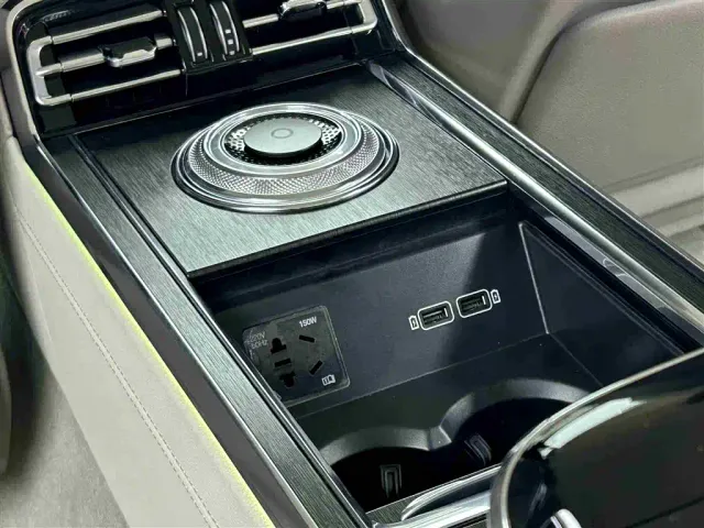 Hongqi H9 — Фото автомобиля 14