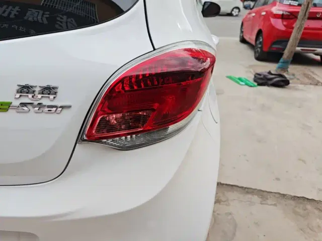 Changan Benben E-Star — Фото автомобиля 7