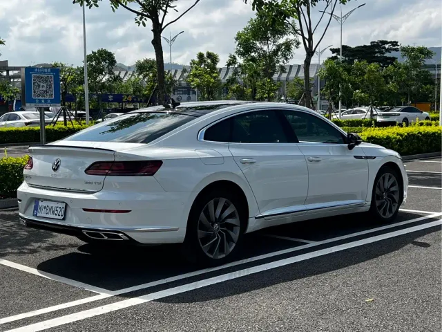 Volkswagen CC — Фото автомобиля 4