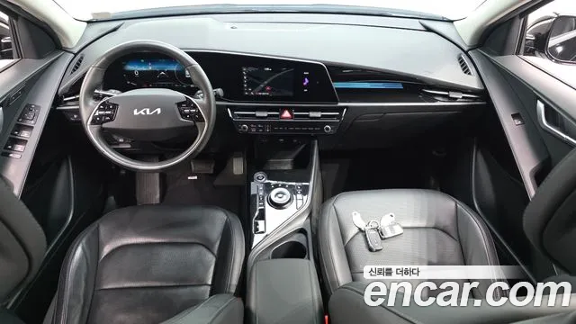 Kia Niro — Фото автомобиля 10