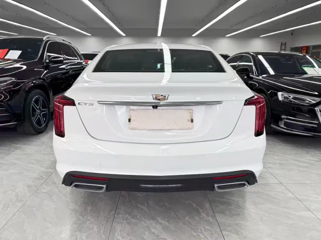 Cadillac CT5 — Фото автомобиля 5