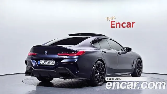 BMW 8-Series — Фото автомобиля 2