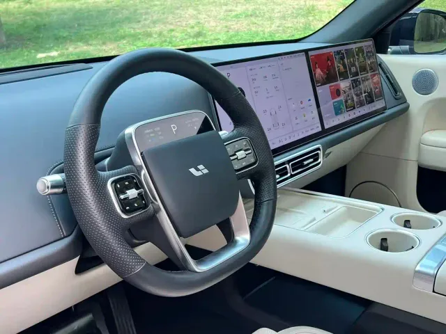 Li Auto Li Auto L6 2024 Pro — Фото автомобиля 6