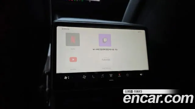 Tesla Model Y — Фото автомобиля 25