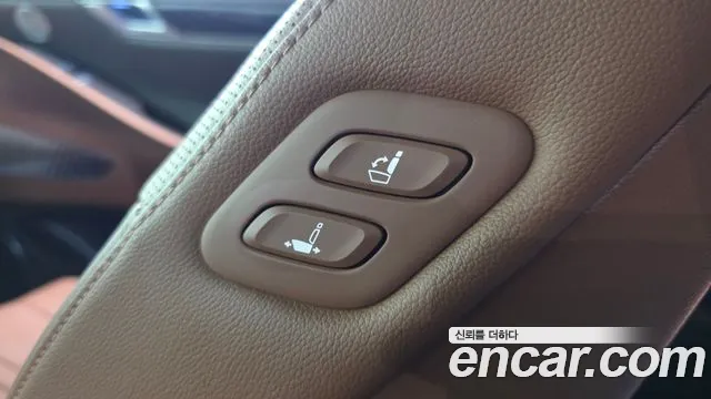 Genesis G80 Бензин 2.5 турбо AWD — Фото автомобиля 17