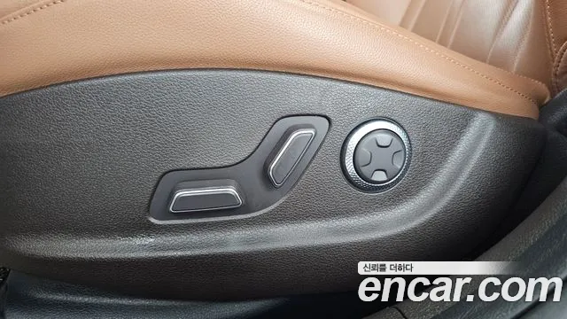 Genesis G80 Бензин 2.5 турбо AWD — Фото автомобиля 29