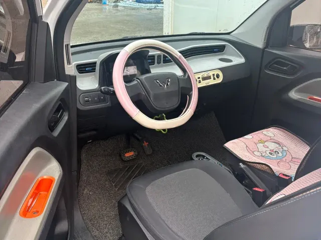 Wuling Hongguang Mini EV — Фото автомобиля 3