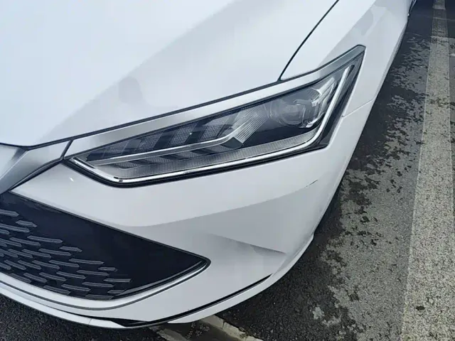BYD Qin PLUS — Фото автомобиля 23
