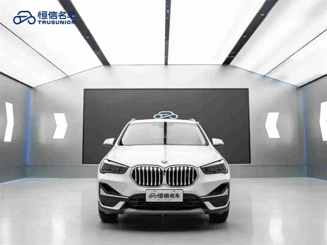 BMW X1 — Фото автомобиля 2