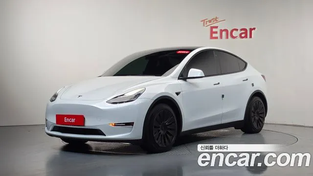 Фотография автомобиля — Tesla Model Y
