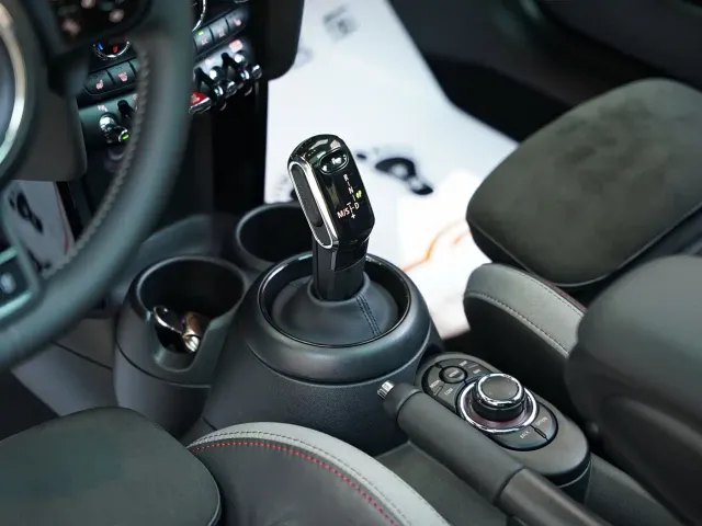 MINI John Cooper Works — Фото автомобиля 18