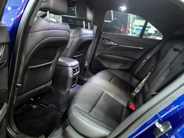 Cadillac CT4 — Фото автомобиля 4