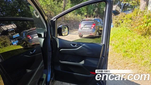 Hyundai Staria — Фото автомобиля 14