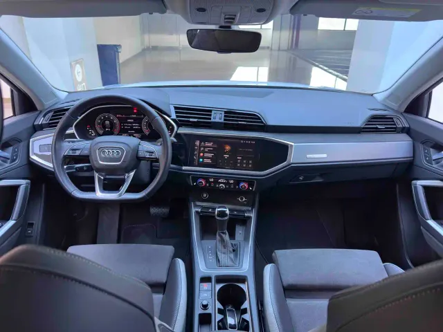 Audi Q3 — Фото автомобиля 21