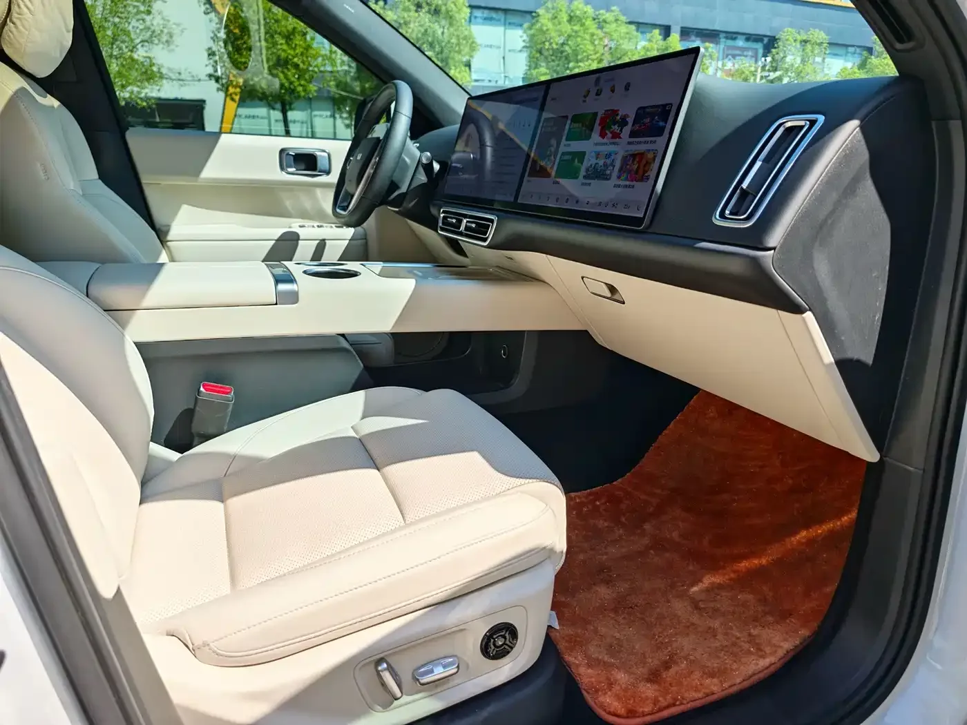 Li Auto Li Auto L6 2025 Pro Smart Renewal Edition — Фото автомобиля 14