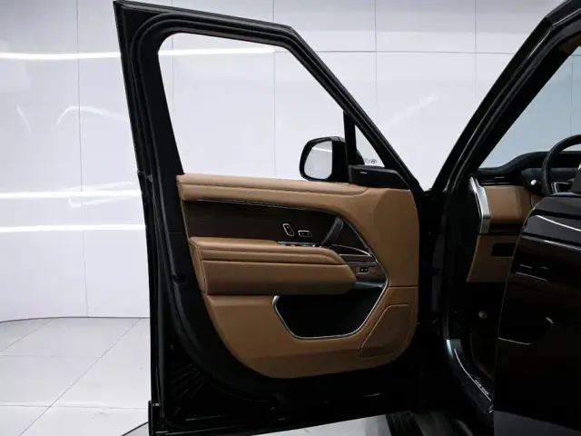 Land Rover Range Rover — Фото автомобиля 12