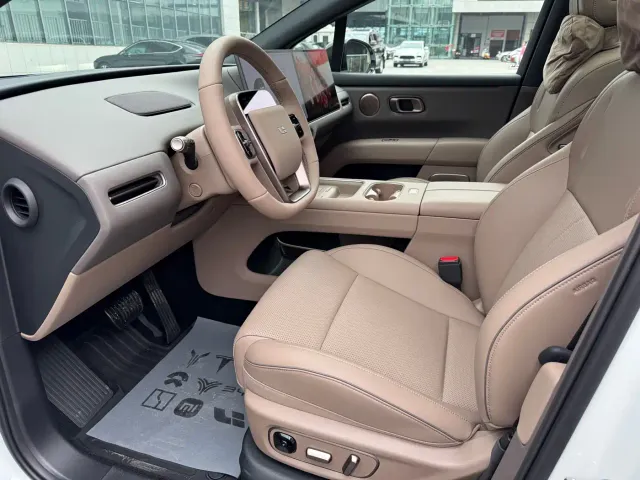Li Auto i6 — Фото автомобиля 8