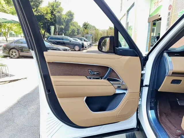 Land Rover Range Rover — Фото автомобиля 6