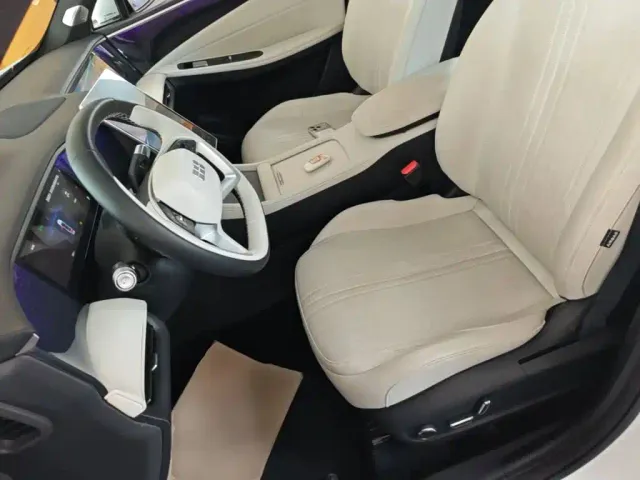 Geely Galaxy L7 — Фото автомобиля 14