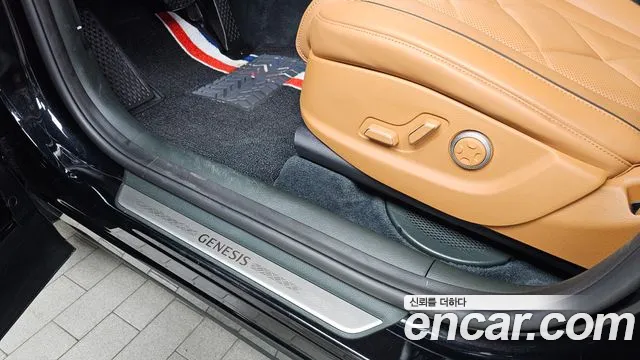 Genesis GV80 — Фото автомобиля 15