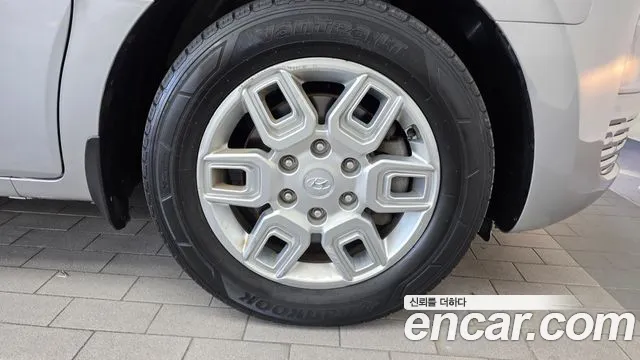 Hyundai Staria — Фото автомобиля 6