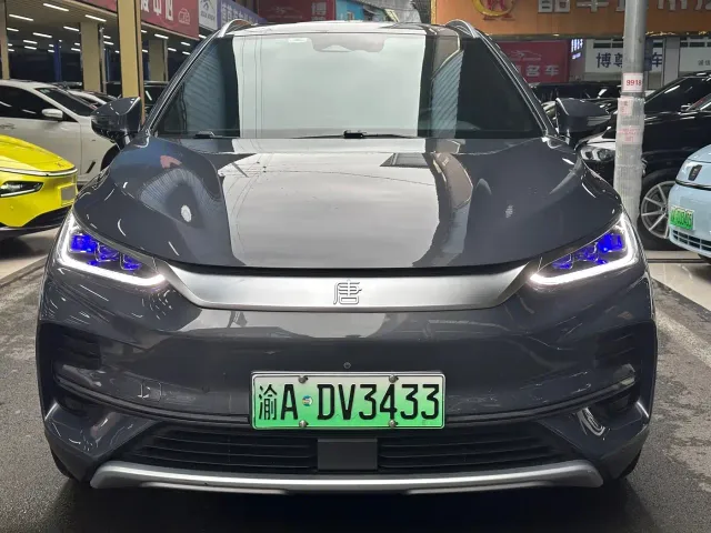 BYD Tang — Фото автомобиля 2